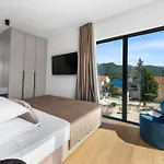 Rafaela Delux Dubrovnik * スラノ